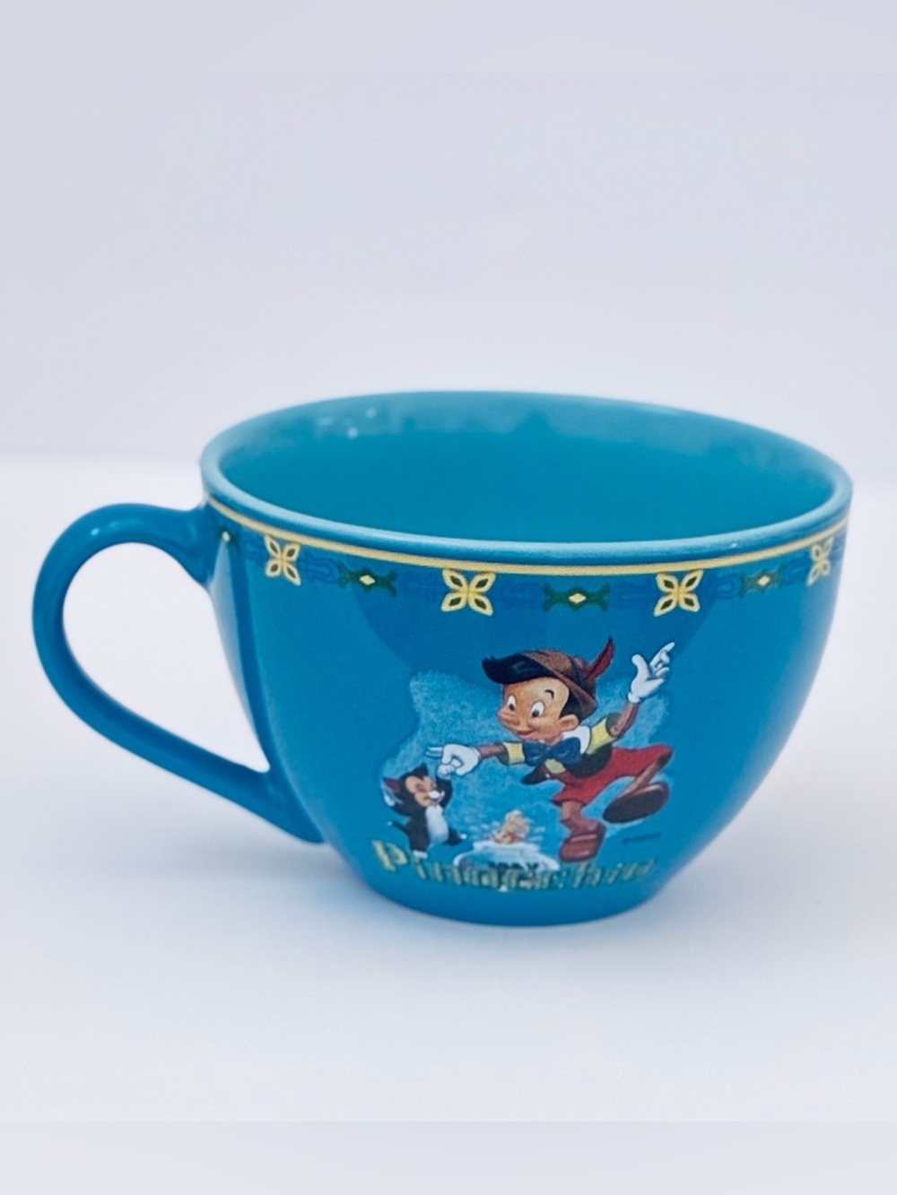 Disney Store Pinocchio And Cat Figaro Ceramic Oversized Mug 20 Oz